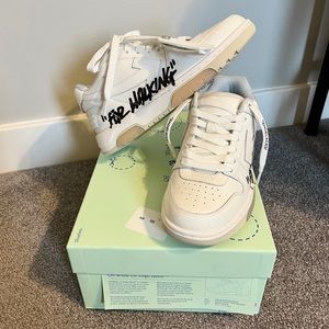NWT Off-White Out of Office Sneakers